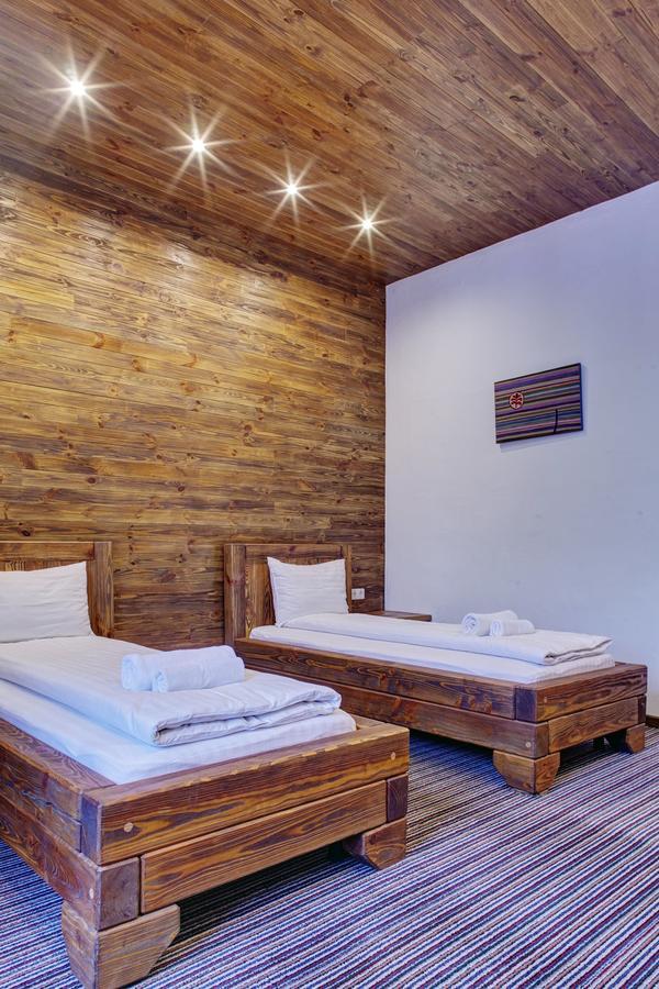 Shpatser Hotel ブライオカリチ エクステリア 写真